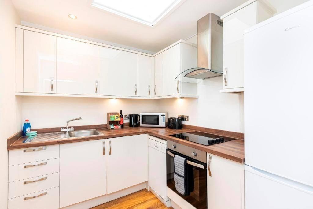 Bournecoast: Lovely Annex With Patio Nr Beach-5286 Bournemouth Buitenkant foto